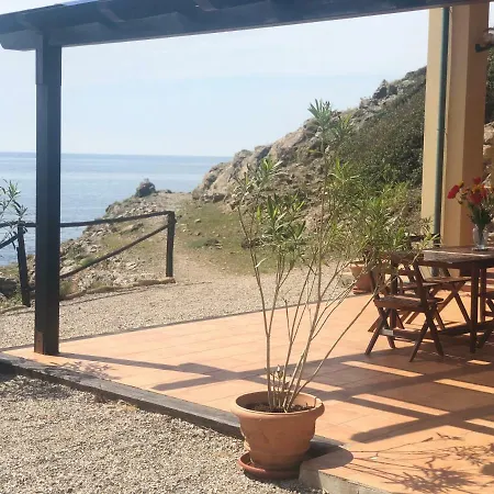 Isola D'elba In Barca, A Un Tuffo Dal Mare *